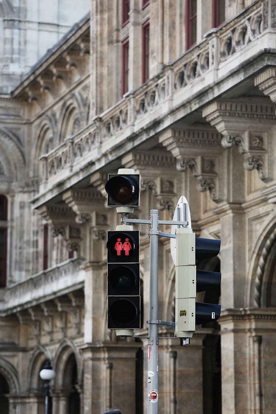 traffic light displaying stop light, built structure, building exterior HD wallpaper