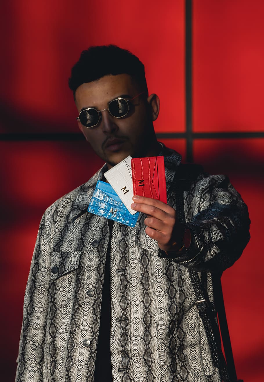 man holding three assorted-color cards, sunglasses, accessories HD wallpaper