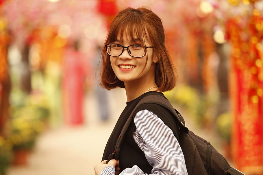 Woman Wearing Black Framed Eyeglasses, backpack, beautiful, beauty HD wallpaper