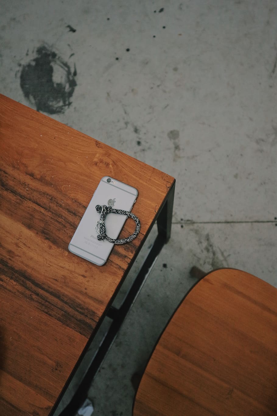 white smartphone on brown table, wood, hardwood, plywood, tabletop HD wallpaper