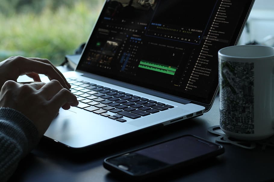 person using black and gray laptop computer, technology, wireless technology HD wallpaper