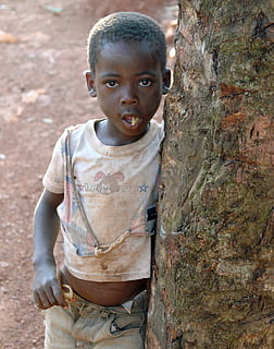 uganda, kampala, dirty, tree, youth, kid, poor, african, child HD wallpaper
