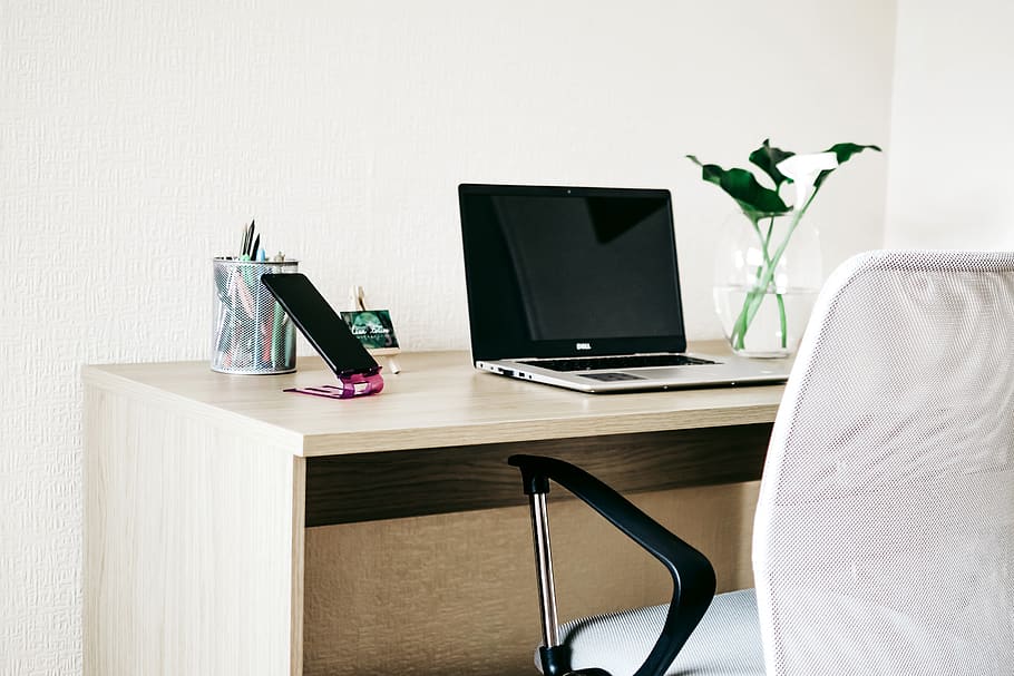 Laptop Computer on Brown Wooden Desk, apartment, chair, empty HD wallpaper