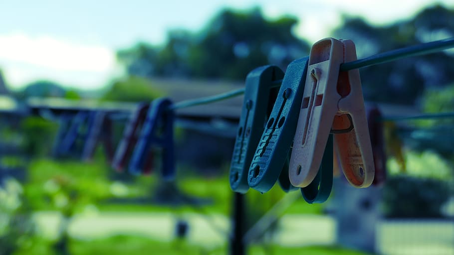 pinch, string, hanging, clothesline, focus on foreground, clothespin HD wallpaper