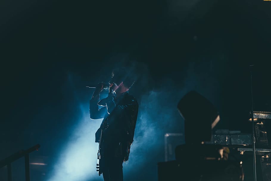 people, man, guy, rock, concert, song, sound, spotlight, stage HD wallpaper