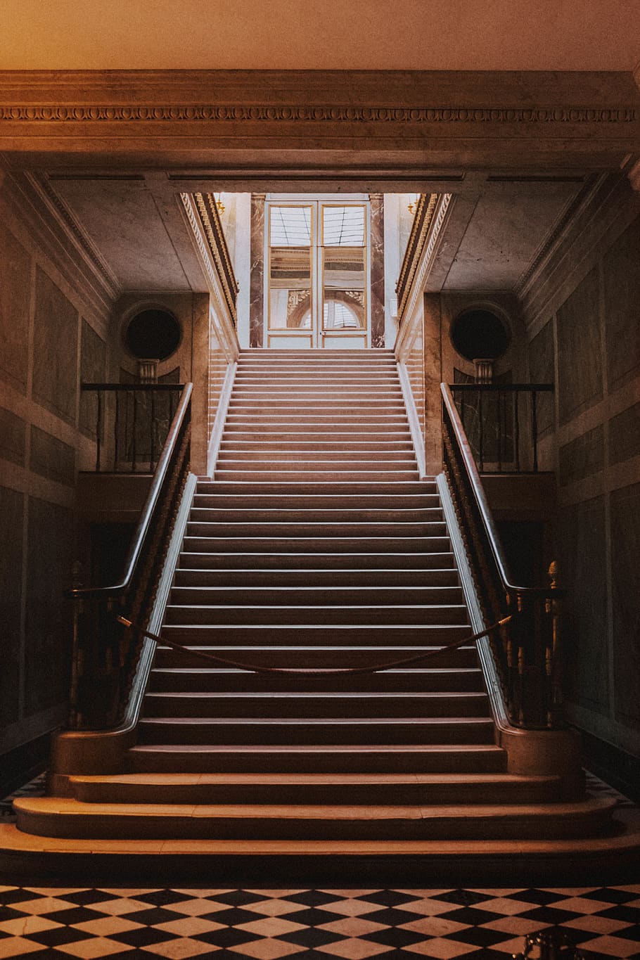 empty hallway through staircase, architecture, built structure HD wallpaper