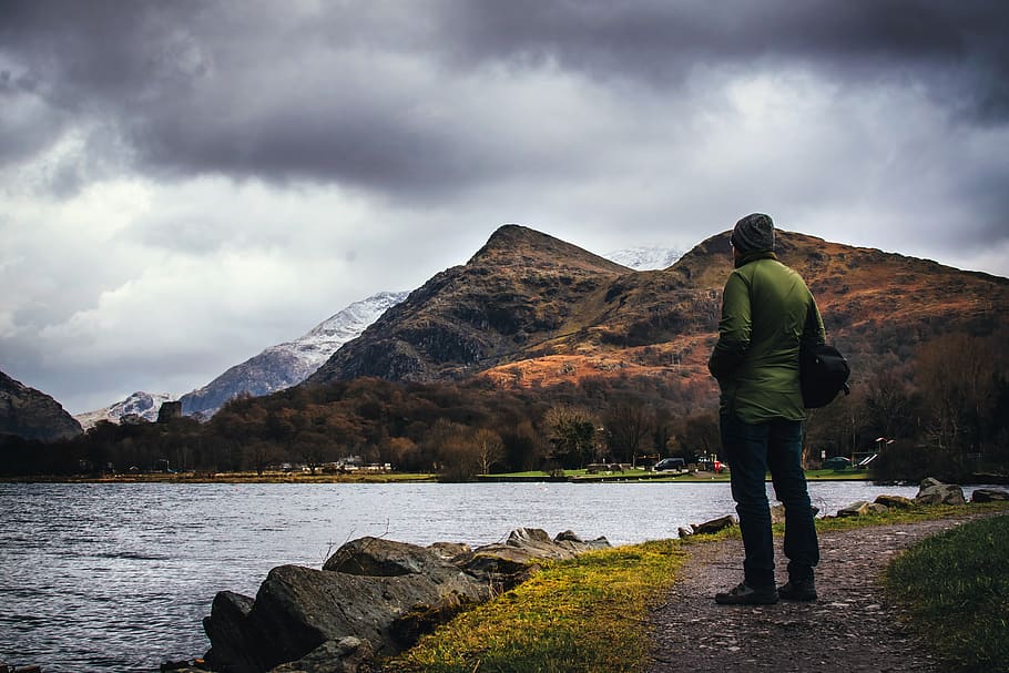 Man Wearing Green Long-sleeved Shirt, clouds, daylight, explore HD wallpaper