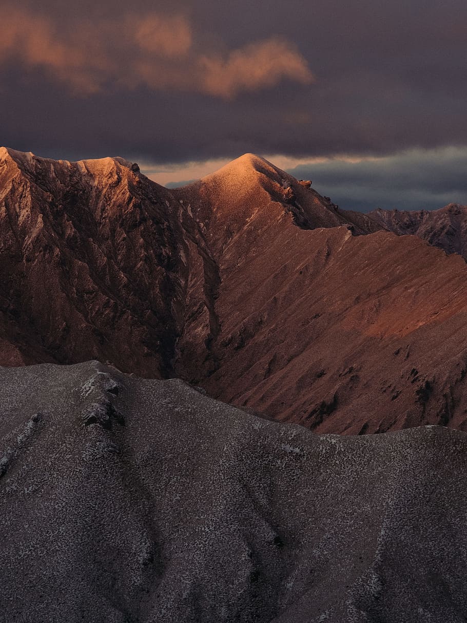 landscape photography of brown mountains, sky, sunset, sunrise HD wallpaper