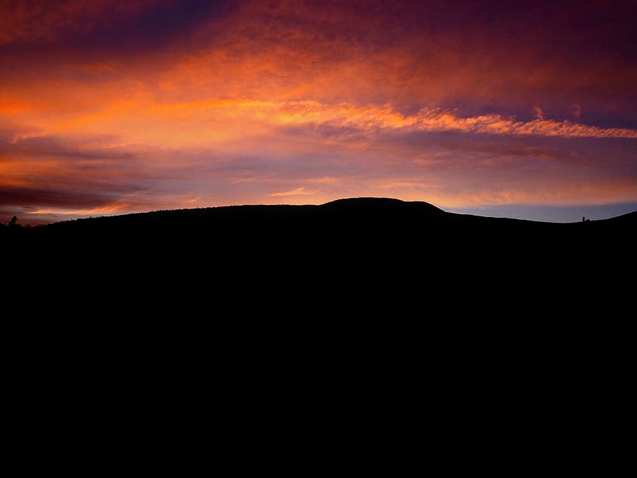 outdoors, nature, sky, sunset, red sky, dawn, dusk, grassland HD wallpaper