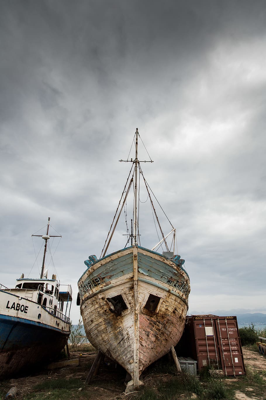 White Blue Boat, abandoned, aging, broken, coast, container, fishing HD wallpaper