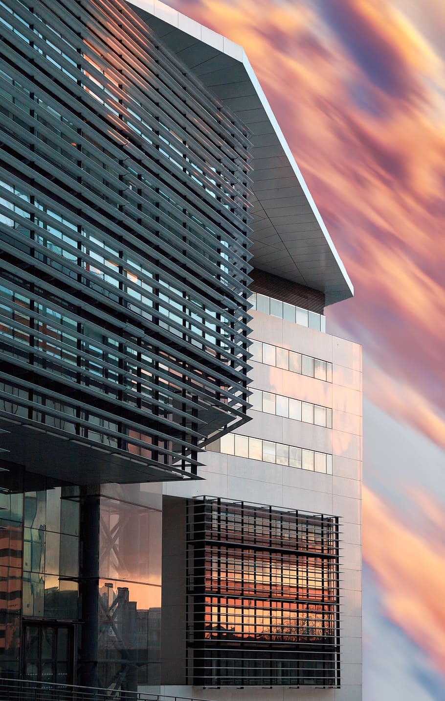 gray and black building, office building, high rise, town, city HD wallpaper