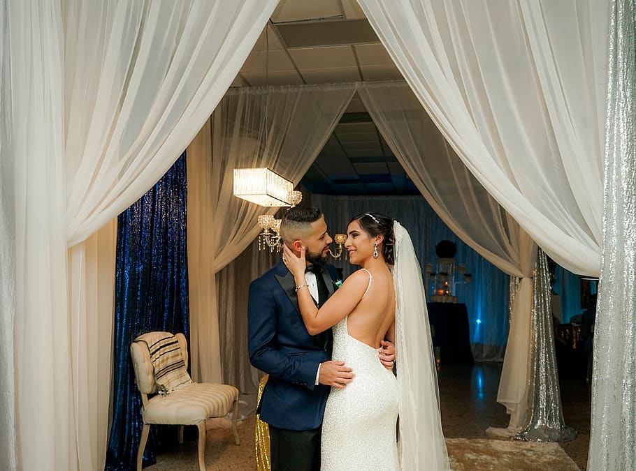 couple facing each other inside room, love, two people, women HD wallpaper