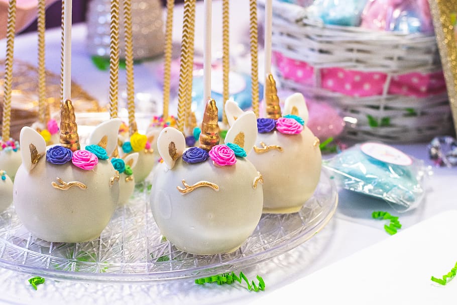 White Cake Pops, baking, birthday, candy, celebration, confetti, HD wallpaper