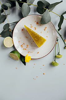 sliced fruit on round white ceramic plate, flat lay, cheesecake HD wallpaper