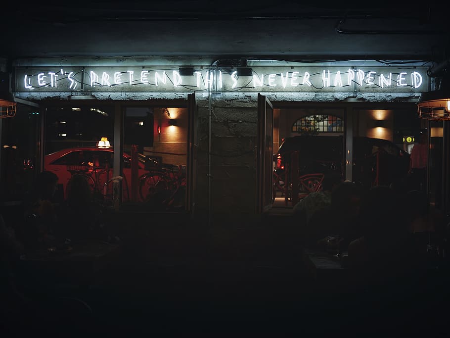 lights, signage, restaurant, bar, people, women, man, dark HD wallpaper