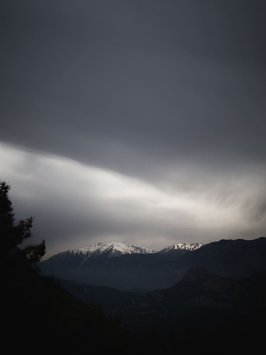 snow capped mountain, beauty in nature, scenics - nature, sky HD wallpaper