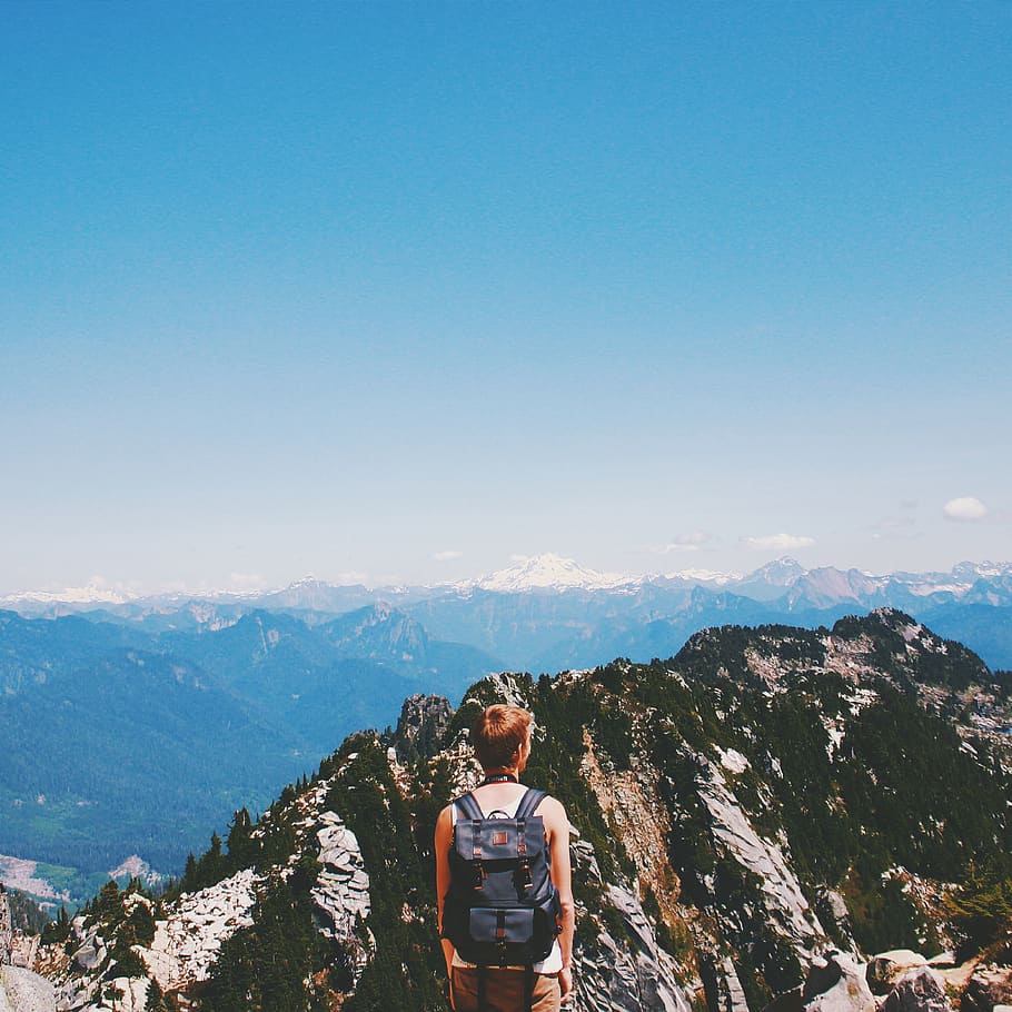mountain, leisure activity, lifestyles, real people, sky, one person HD wallpaper