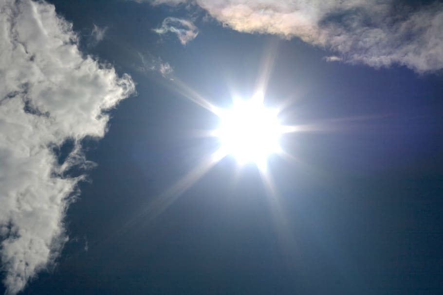 con2011, sky, scene, dark, sun, sunlight, sunbeam, lens flare HD wallpaper