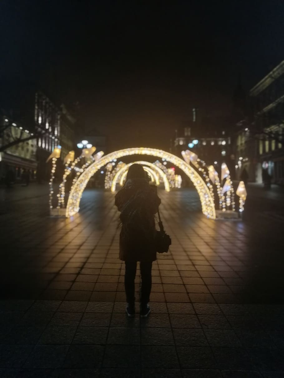 canada, montreal, light, night, woman, christmass, symetrical HD wallpaper