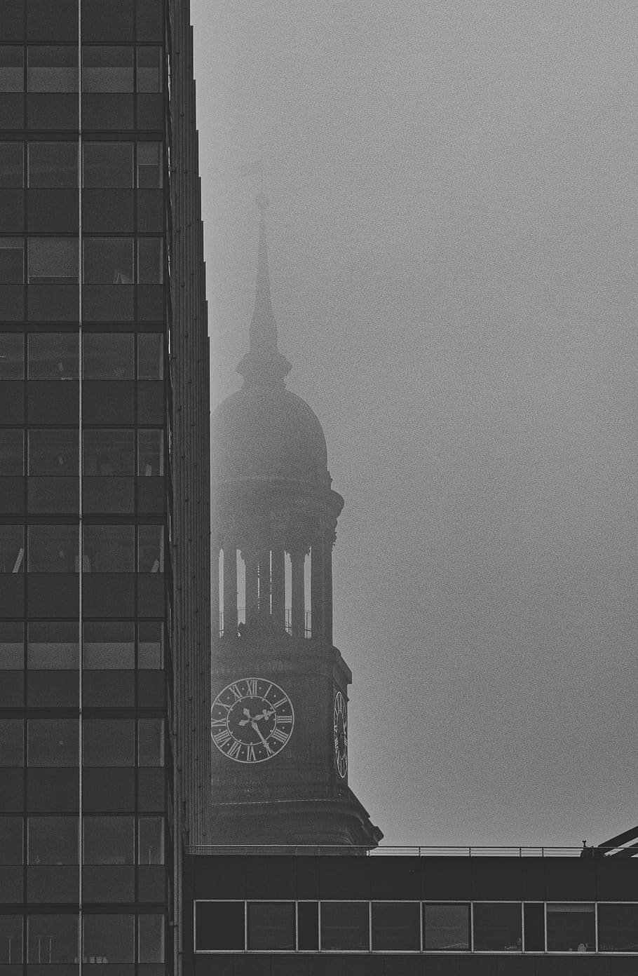 building, nature, architecture, tower, michel, hamburg, fog HD wallpaper