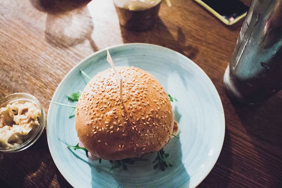 Burger, bun, dinner, dish, hamburger, lunch, meal, meat, plate HD wallpaper