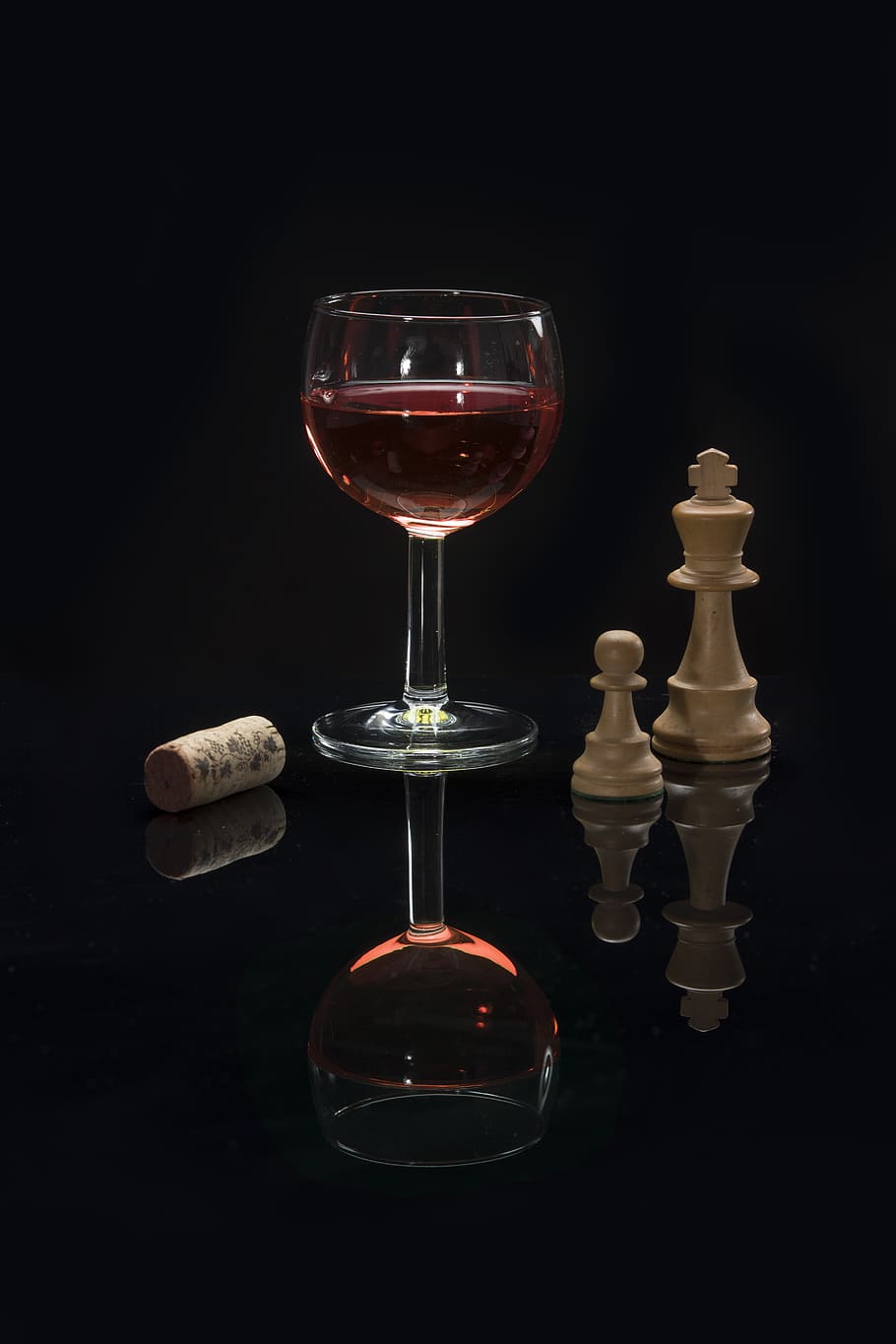 long stem wine glass with red liquid, goblet, drink, beverage