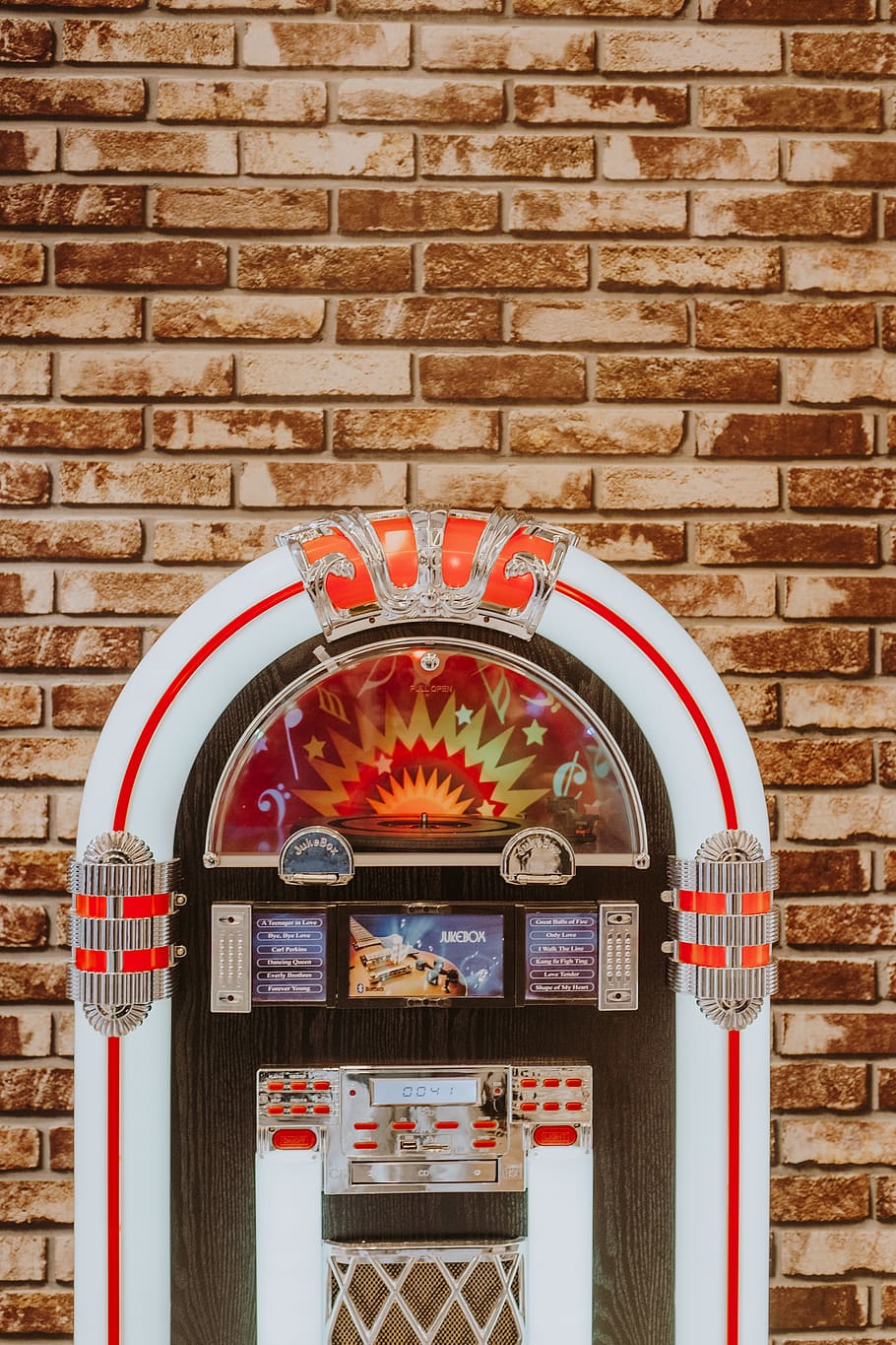 white and brown jukebox, built structure, architecture, wall HD wallpaper