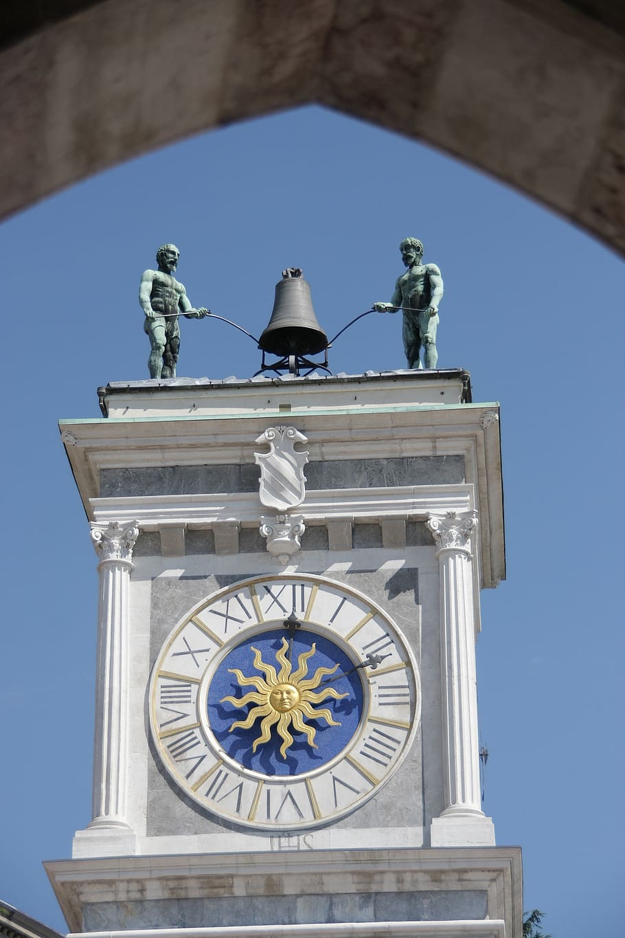 clock, tower, udine, italy, architecture, city, landmark, time HD wallpaper