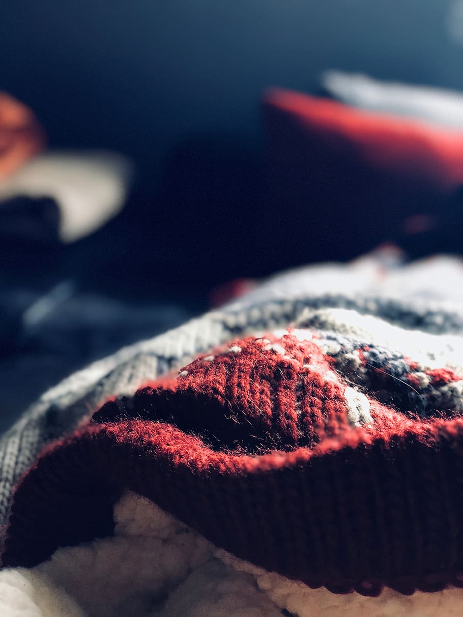 blanket, iphone x, close-up, indoors, sweet food, selective focus HD wallpaper