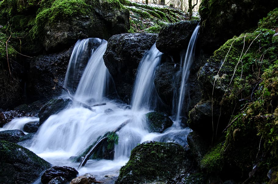water, waterfall, longtime exposure, forest, dark, stones, green HD wallpaper