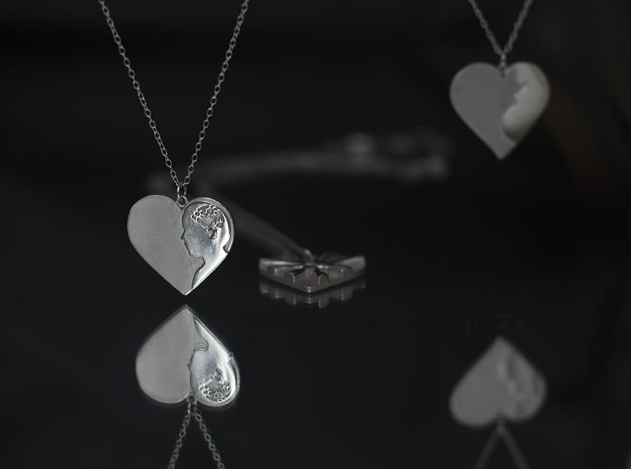 186 Heart Locket Stock Video Footage - 4K and HD Video Clips