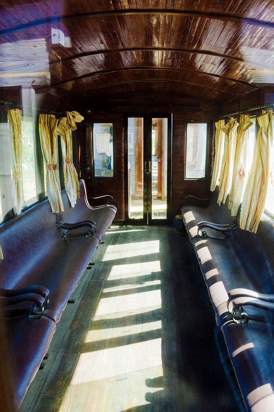 Brown Train, architecture, curtain, empty, indoors, inside, light HD wallpaper