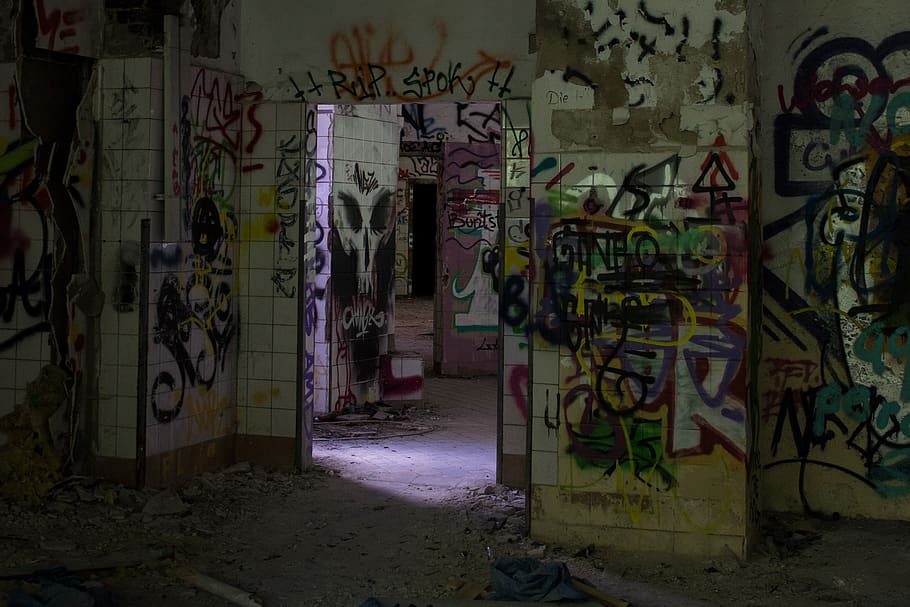 berlin, graffiti, street art, abandoned, abandoned place, hospital, HD wallpaper