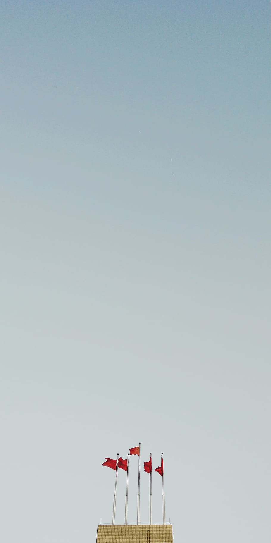 five red flags under clear blue skies, china, grey, huizhou shi HD wallpaper