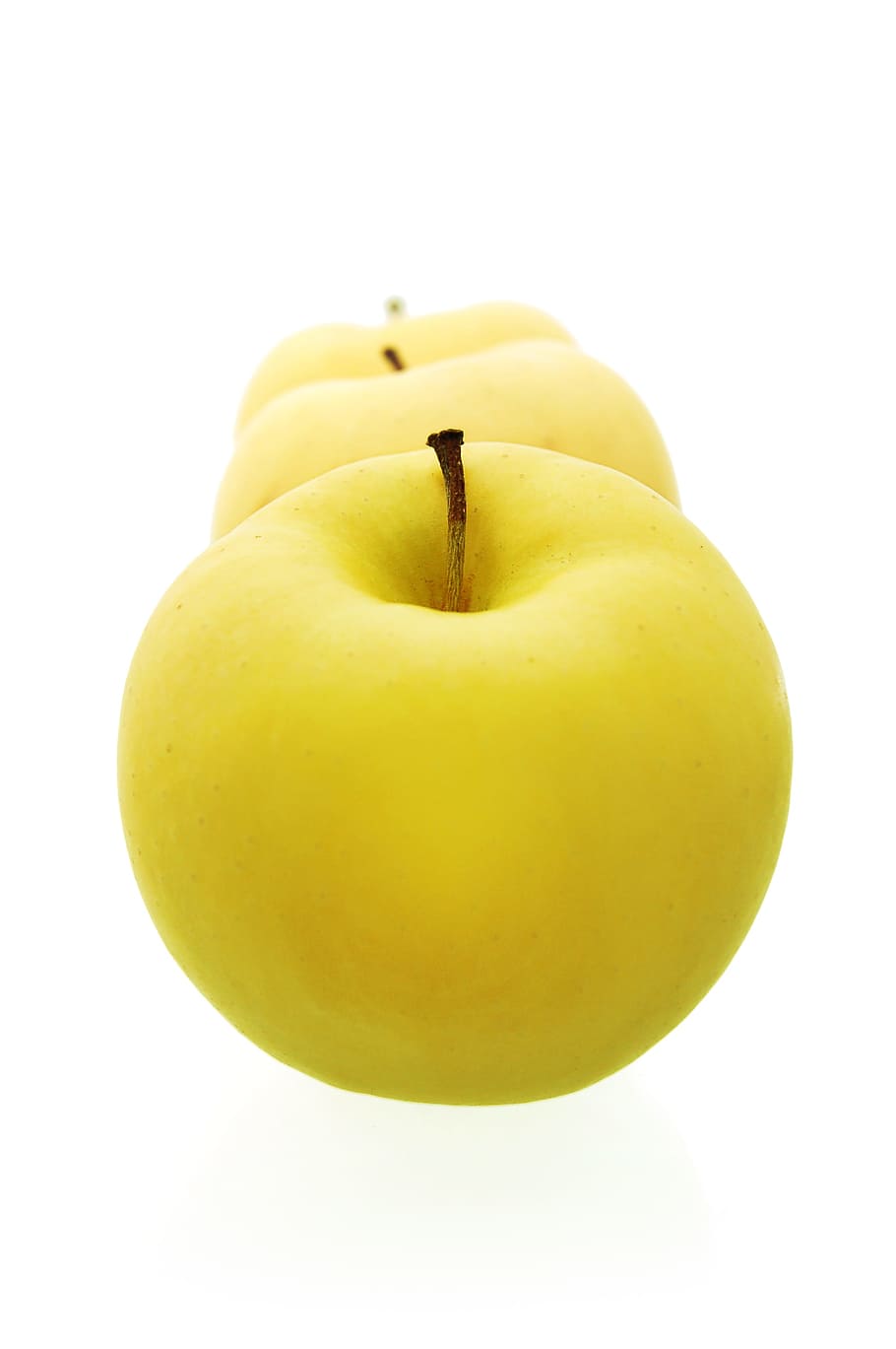 apple, close-up, closeup, yellow, diet, dieting, eating, food HD wallpaper