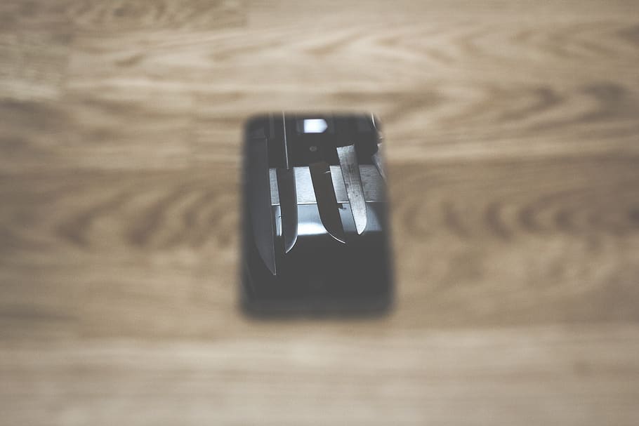 germany, mainz, table, wooden table, iphone, 5s, iphone5s, knife