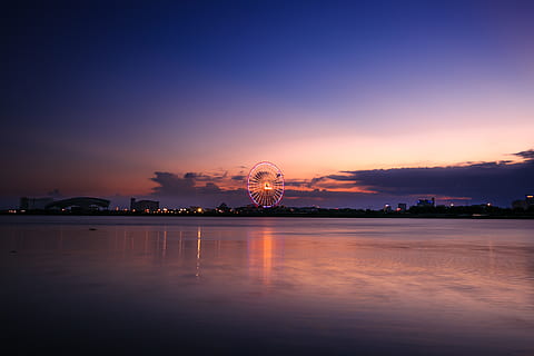 Ferris Wheel In the City, backlit, clouds, cloudscape, dawn, dusk HD wallpaper