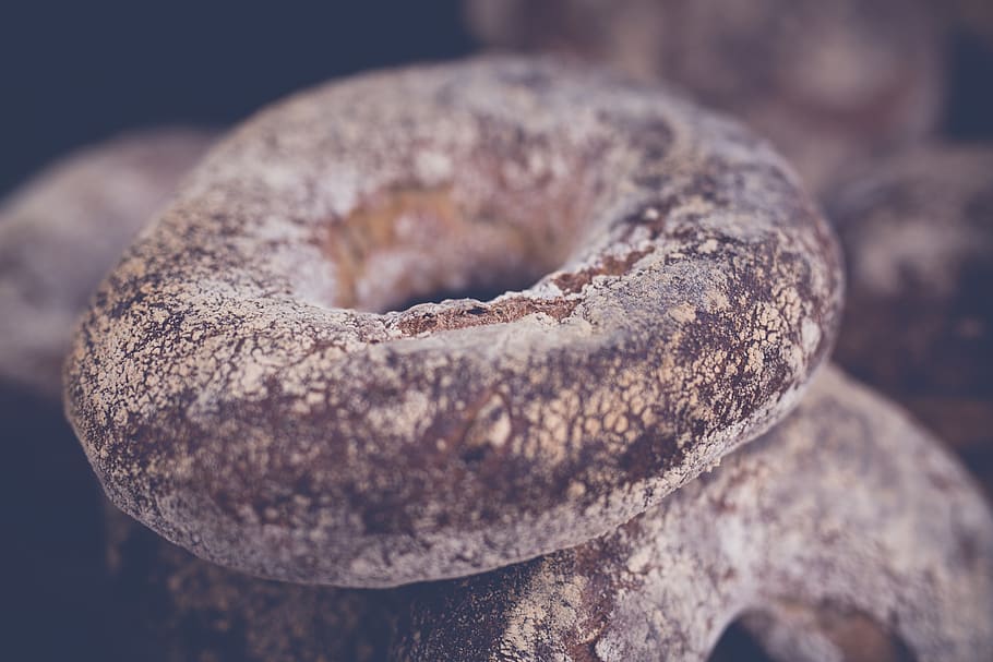 chocolate donut lot, close-up, selective focus, textured, no people HD wallpaper