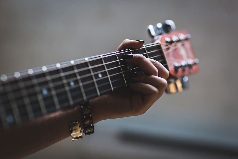 Person Playing Guitar, blur, bowed stringed instrument, close-up HD wallpaper