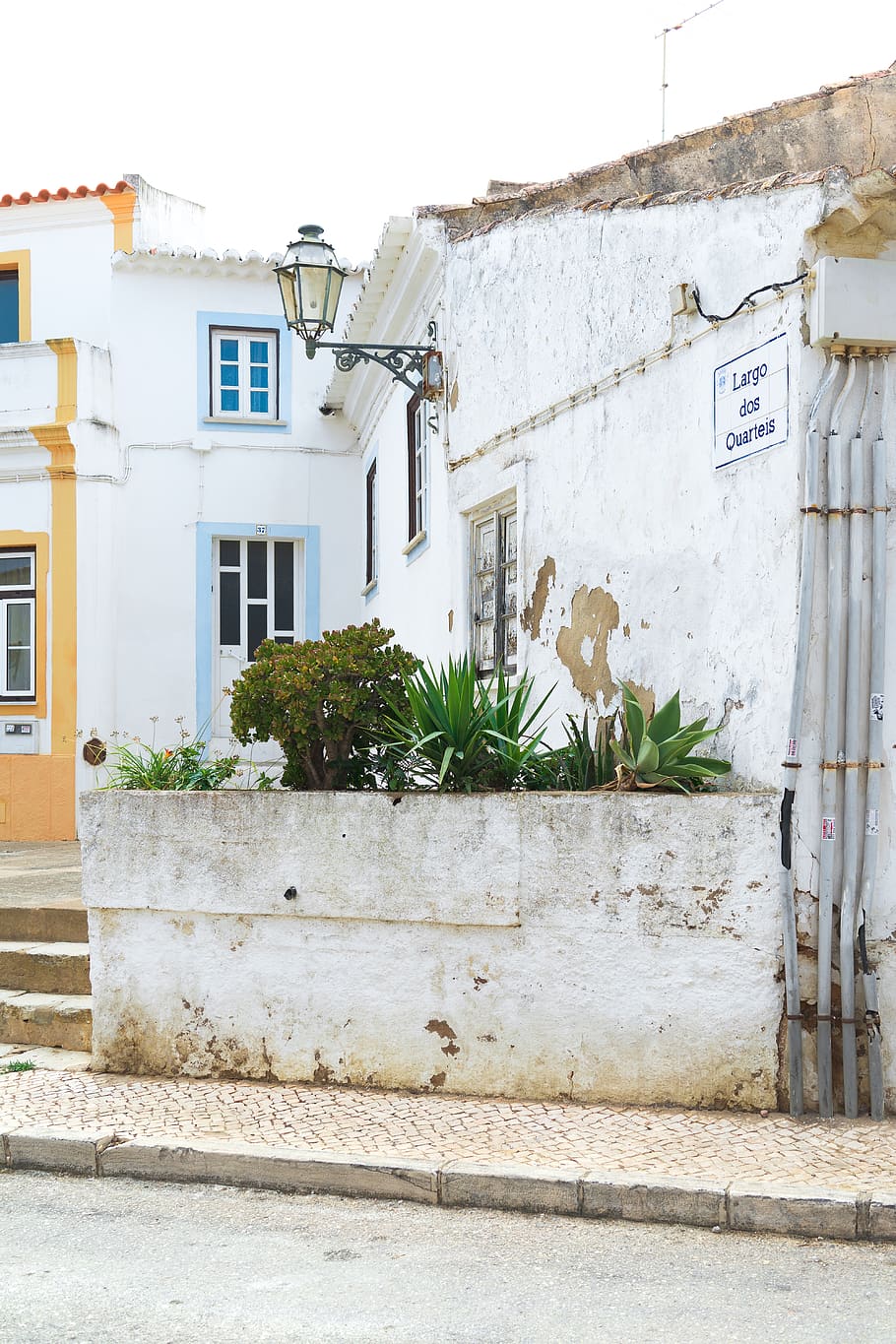 home decor, wall, path, walkway, flagstone, roof, street, portugal HD wallpaper