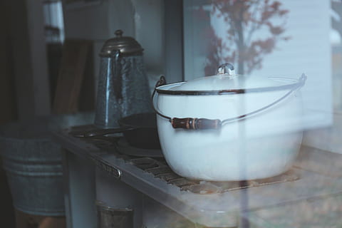white cooking pot, bowl, pottery, food, plant, weather, nature HD wallpaper
