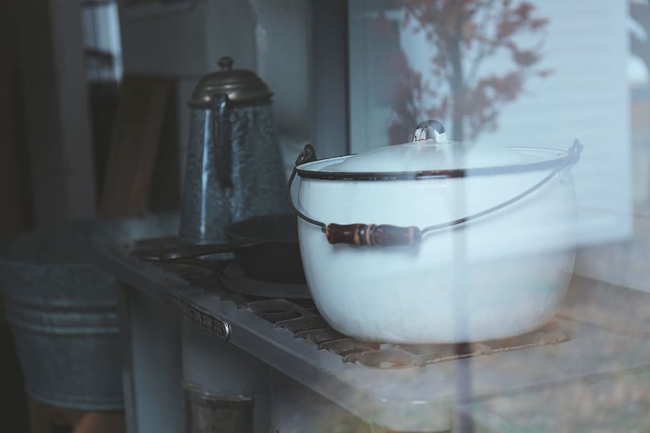 white cooking pot, bowl, pottery, food, plant, weather, nature HD wallpaper