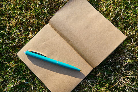 notebook, pen, author, page, grass, background, course, the work HD wallpaper