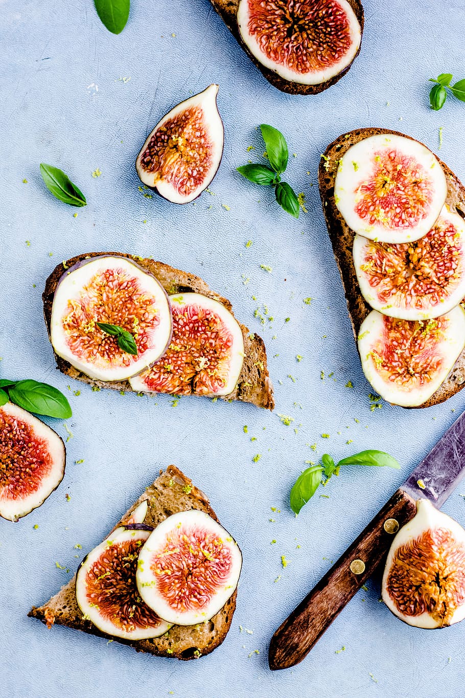 fruit slices lot, food, fig, topdown, table, cut, knife, half HD wallpaper