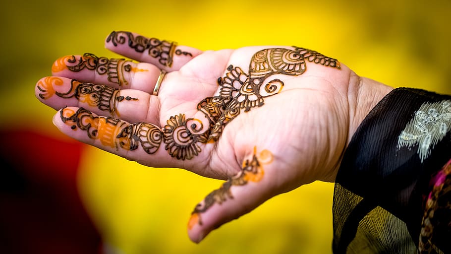 indian wedding, henna tattoo, mehndi, hand, human hand, human body part, HD wallpaper