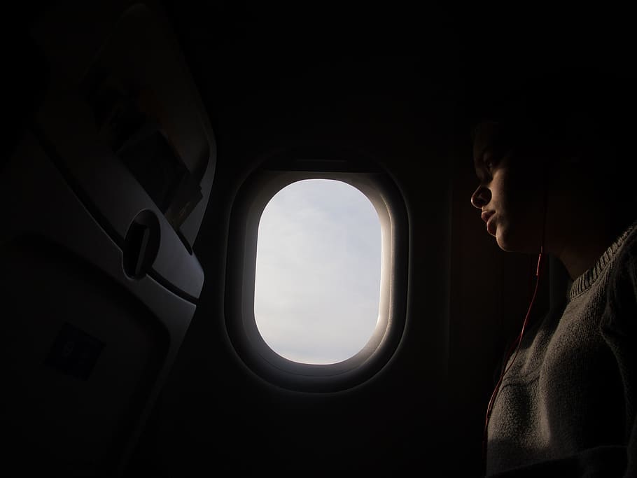 window, dark, inside, airplane, airline, people, girl, travel HD wallpaper