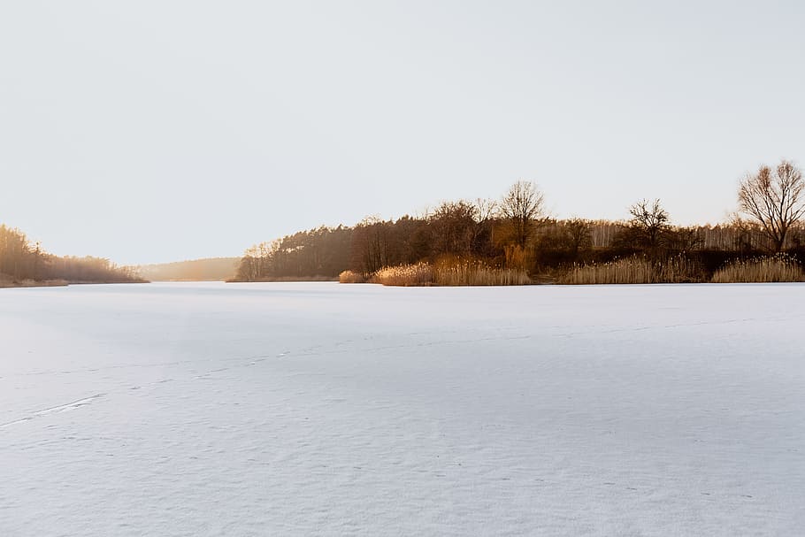In middle of frozen lake, magic hour, nature, sunset, winter HD wallpaper