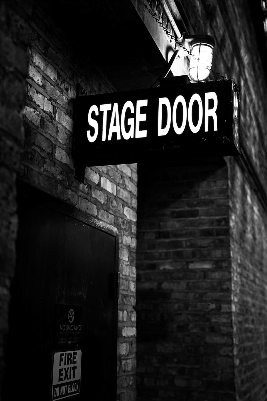 Stage Door signage, text, western script, communication, brick wall HD wallpaper