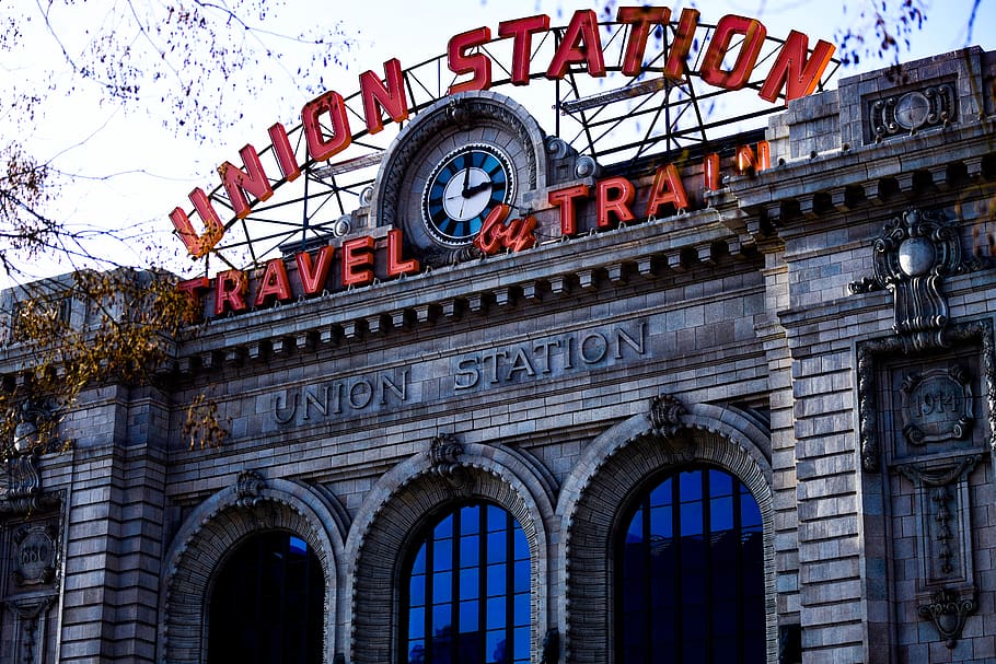 Union Station signage, building, architecture, door, amusement park, HD wallpaper