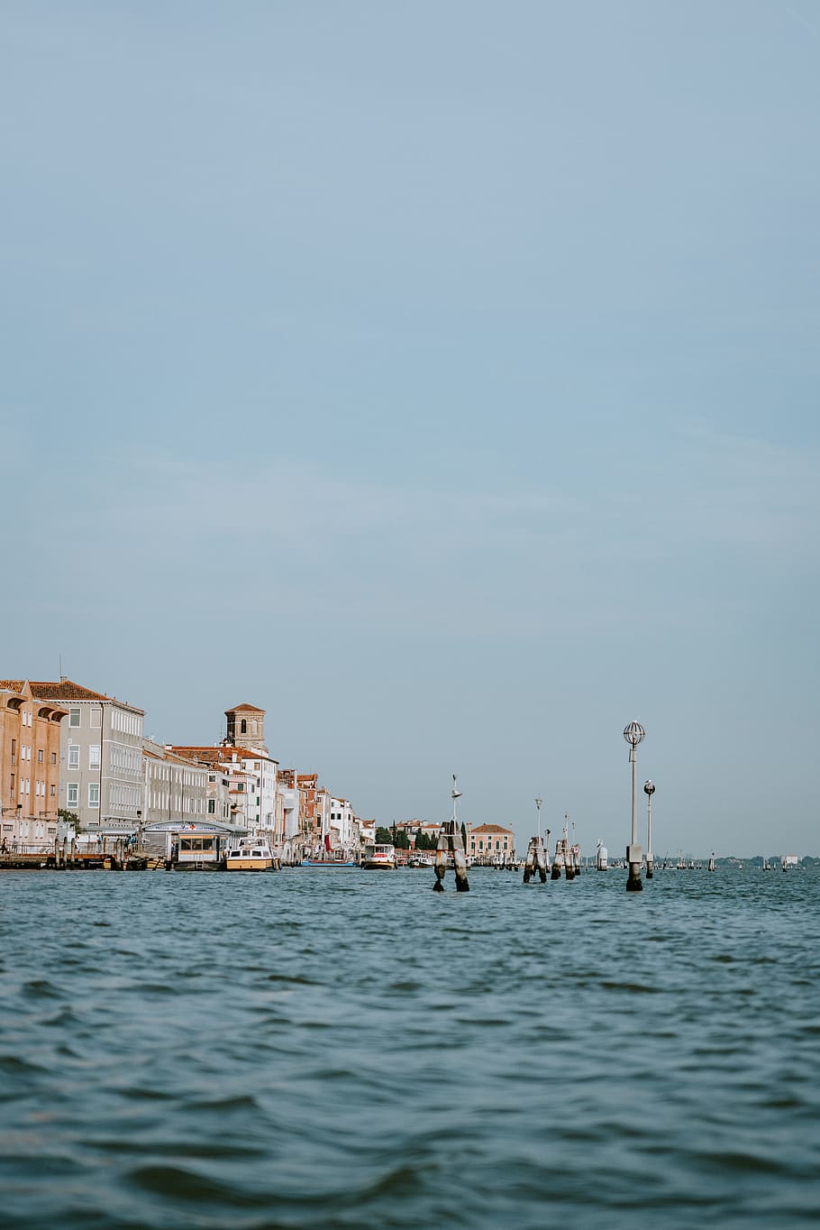 body of water beside white and brown concrete buildings, venice HD wallpaper